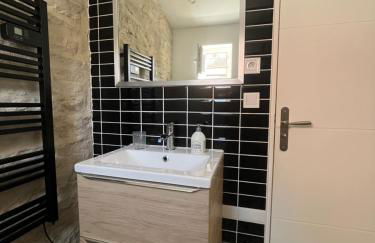 Petite maisonnette cosy et pleine de charme située à proximité du centre-ville - Foto 15