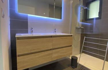 Appartement RDC avec grande terrasse et parking - Foto 13