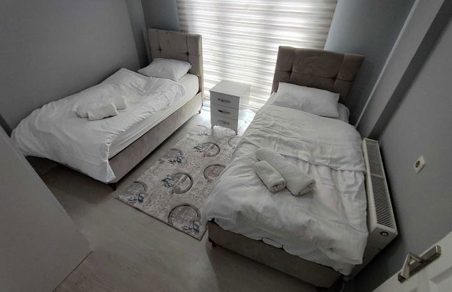 Cam Suites - Photo 1