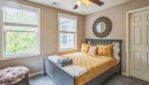 NFL Draft Stay Modern South Side Home 2-Car Garage - Foto 2