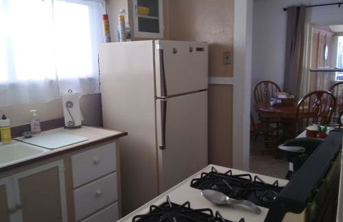 Bright and Cool Powell Apartment - Foto 10