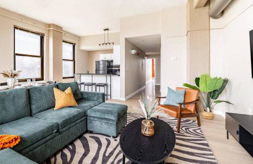 Downtown 2BR | Walk to Venues, Play house Square - Foto 4