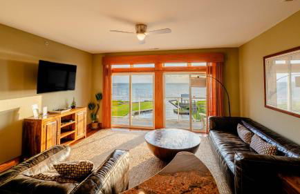 The Slick - Waterfront 3-Bedroom, 3-Bathroom Penthouse Suite at REAL Watersports - Foto 7