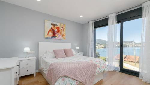 Casa nueva con piscina y vistas al mar - Foto 2