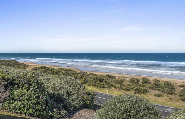 Seafarers Getaway - Photo 36