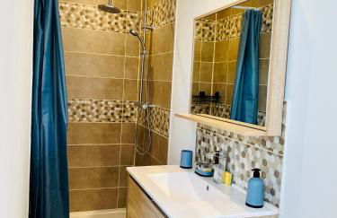 Le domaine des Oliviers ALES Piscine Jacuzzi Sauna - Foto 36