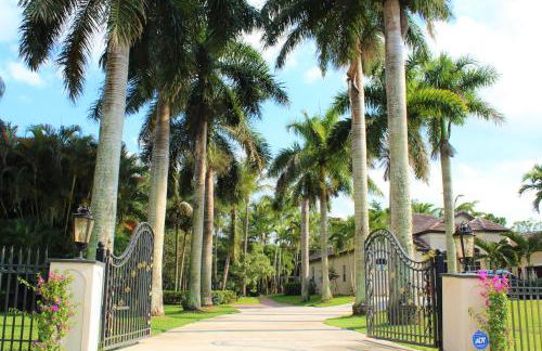 Royal Palms Villa, Pool, Spa, Private Gate, 1,5 acre - Foto 1