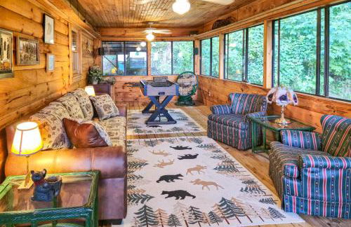 Smoky Mountain Cabin with Hot Tub and Views! - Foto 30