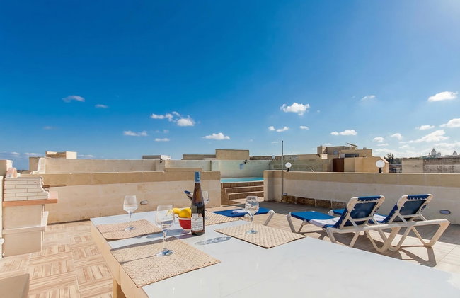 Naduri, Beautiful Gozitan Villa + Pool - Foto 48