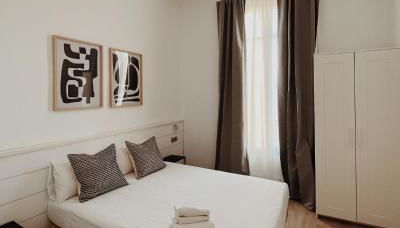 Apartamentos Express by gaiarooms - Foto 2, towels, wardrobe