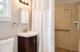 Dog-friendly home with large patio, W/D & central AC - Foto 58