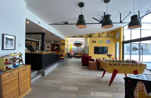 Loft Spa Reims-fr 250m2 privatifs, piscine intérieure chauffée, spa et parking - Foto 9