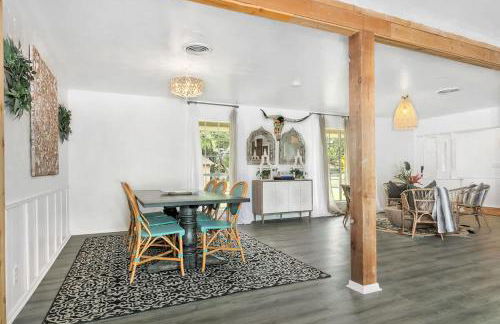 A Crystal Place Hot Tub 1 Blk off Main St! - Foto 14