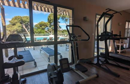 Côté Golf, bel appartement RDC avec terrasses dans Golf, piscine, tennis, à 5mn de l'Isle sur la Sorgue - Foto 26