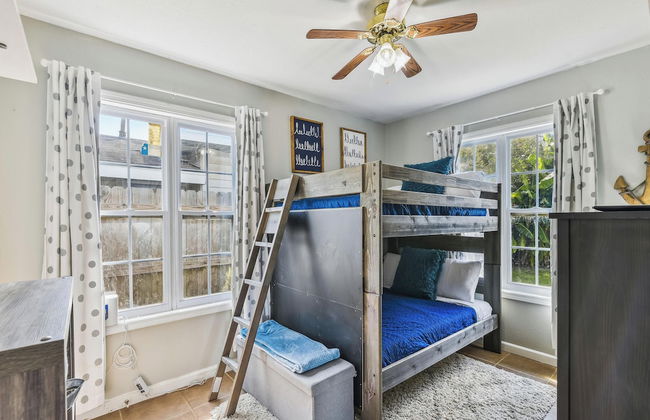 Bonita Beach House by Ryson Vacation Rentals - Photo 4