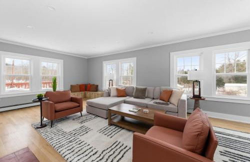 NEW l Modern Comfort wHOT TUB l NH Lakes Region - Foto 20