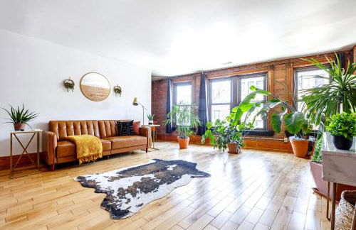 Jungle House Luxury Homes - Columbus Downtown Short North - Walk to Convention Center & Nationwide Arena - Sleeps up to 10 - Free Parking - Over 5,800 Five Stars - Foto 43