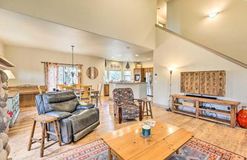 Family-Friendly Bend Home with Hot Tub and Yard! - Foto 4