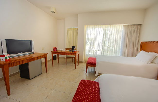 Ambiance Suites Cancun - Photo 11