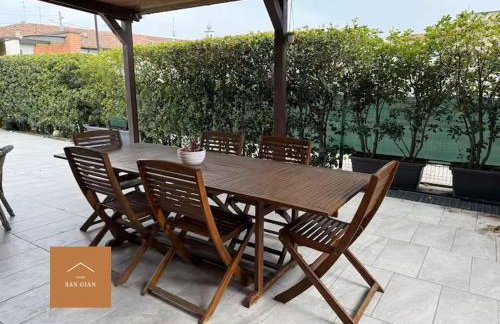 Large apartment with private garden - Foto 7
