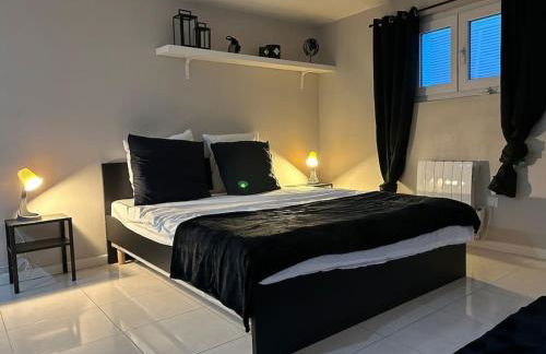 Cosy Studio - 10 min away from CDG aeroport - 30 min away from Paris - Parc Asterix - Olympic Games 2024 - Foto 1