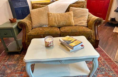 Kataluma Inn, Sandpoint, Idaho - Entire Cozy Cabin, Pet Friendly - Photo 17