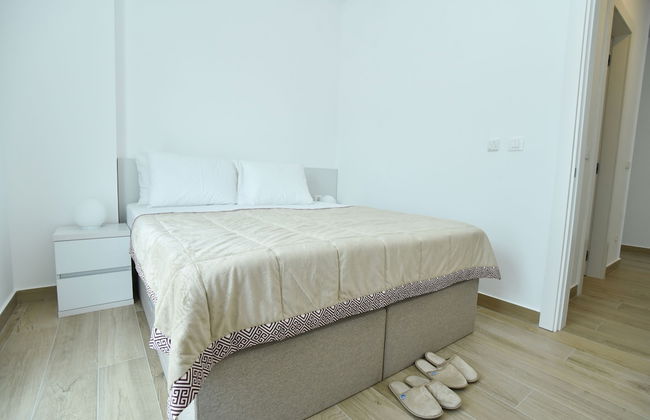 ROYAL GARDENS Apartments - Photo 26