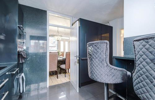 Middleton 4 Bed Free Parking Long stays - Foto 22