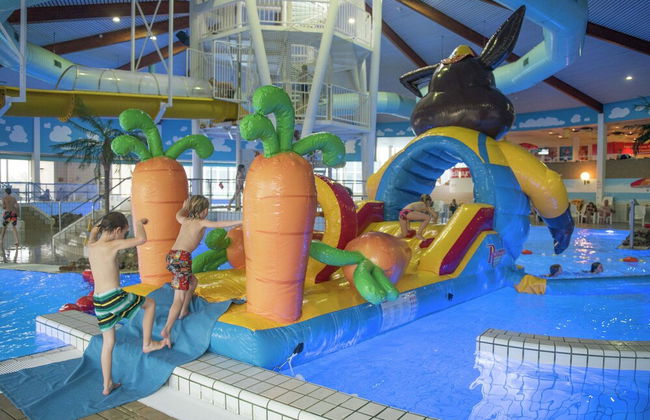 Bungalow by North Sea Beach With Private Garden - Photo 9