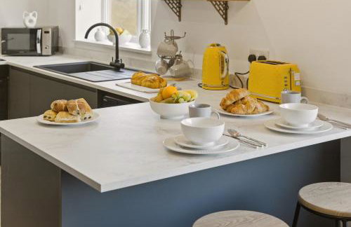 2BR Flat, Free Parking, WiFi, Smart TV - Foto 6