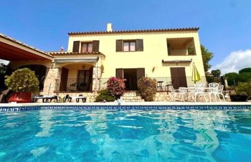 Villa Tranquila Large luxury 3 bedroomed 2 bathrooms private Villa with pool and Sea Views in Calonge Sant Antoni de Calonge - Foto 1
