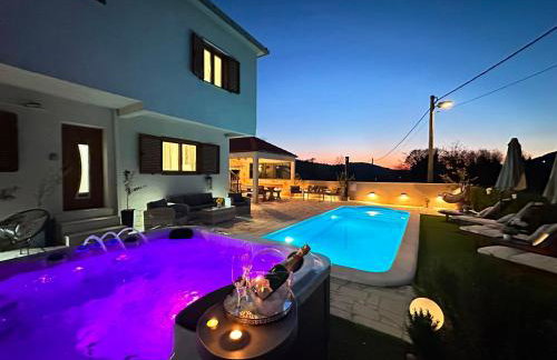Luxury Villa Ivona Pool, Jacuzzi, Sauna & Privacy - Foto 40
