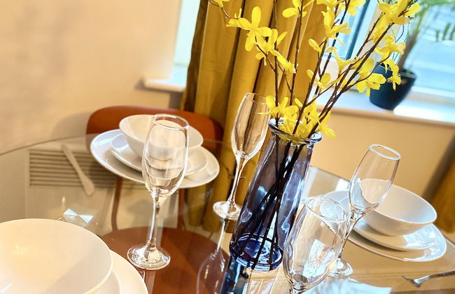 Captivating 1bed Citycentre Apartment With Parking - Photo 7