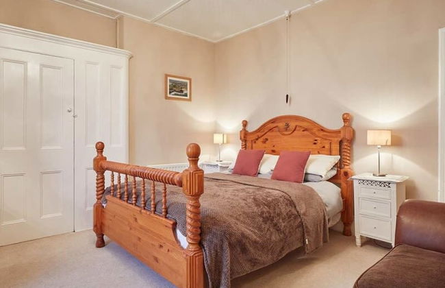 Host Stay The View Old Coastguard Cottage - Photo 19