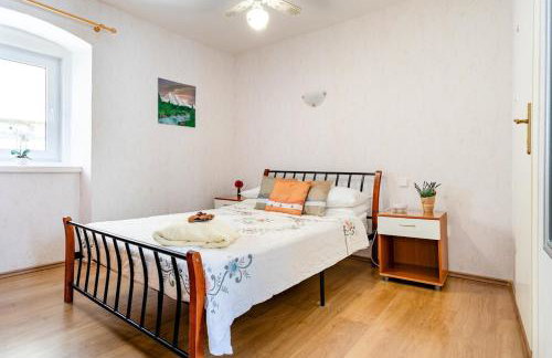 Old Stone House with private Swimming Pool - Photo 22