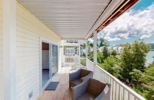 Family Lake Escape Sleeps 12 Shared Pool Dock - Foto 29