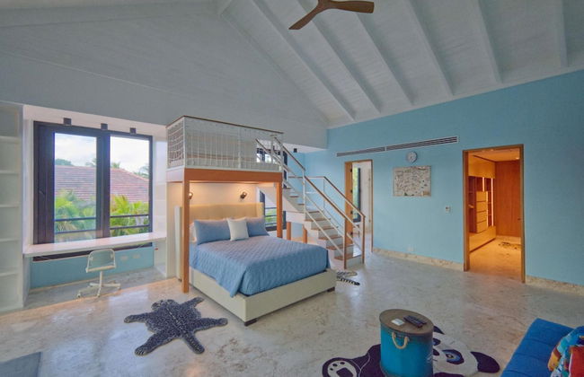 Modern Villa With Full Service Staff Close to Beach and Golf - Photo 18