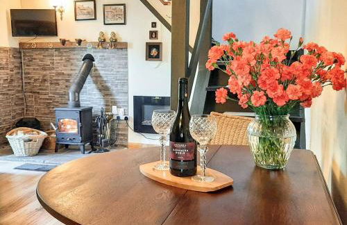 Red Kite Cottage - Photo 1