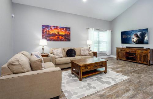 Gorgeous Modern 6BR South Facing Private Pool Hot Tub BBQ Theater 2 Miles Disney - Foto 10