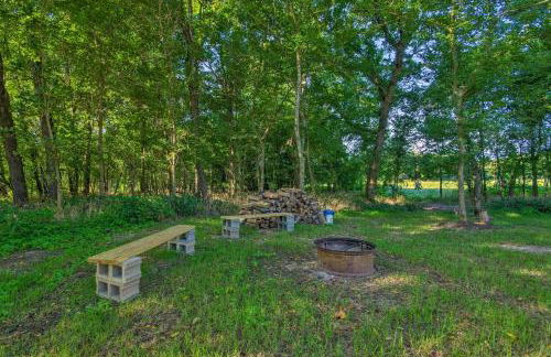 Unique Creekside Escape - Enjoy On-Site Goats! - Foto 3