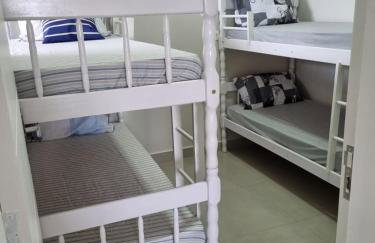 Mar Doce Lar Casa na praia de guaratuba com piscina e ar condicionado - Foto 25