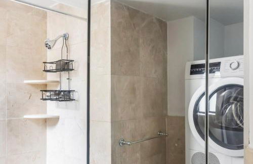 Blueground Nolita private entrance nr Bowery NYC-2054 - Foto 12