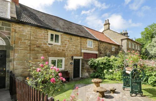 Chapel Cottage - Photo 1