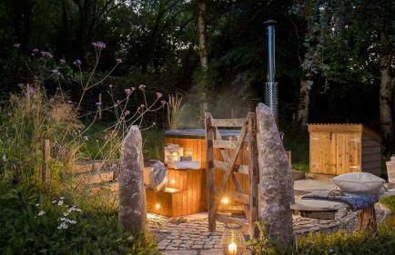 Secluded & Luxurious Romantic Haven with Hot Tub - Foto 2