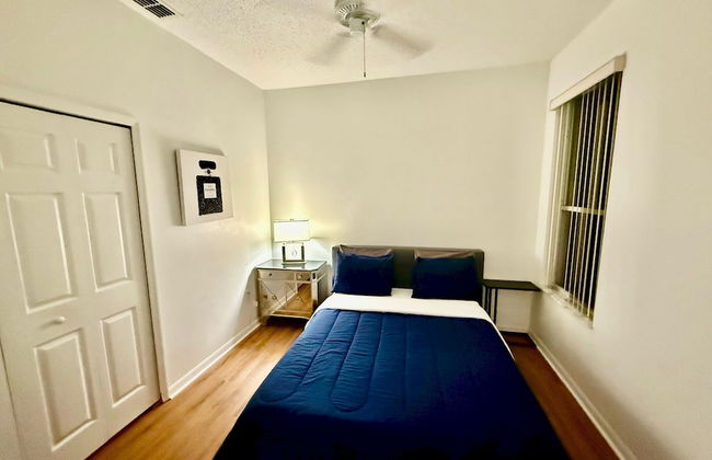 Grand Luxury Deluxe 4BR Pool Home Near Disney - Foto 44