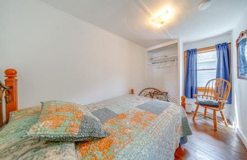 Steps to Lake and Public Boat Ramp Edinboro Cottage - Foto 11