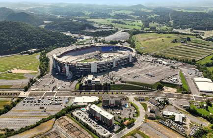 New 2 Bed 2 Bath Condo with Pool at BMS - Foto 33