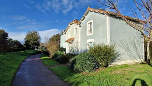 "MOULIN VERT RIVAGE" Maison, 6 personnes, au coeur du golf, village vacances, accès piscines gratuit - Foto 4