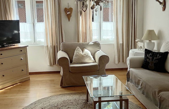 Apartment for 2 Adults & 2 Children near Ski Resort in Black Forest - Foto 7