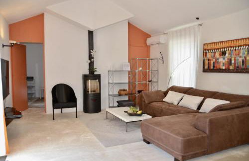 Les Cerisiers maison bertuli climatisé, Piscine chauffée, lit King size, classé 5 étoiles - Foto 25